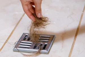 desatascar bañera de pelos